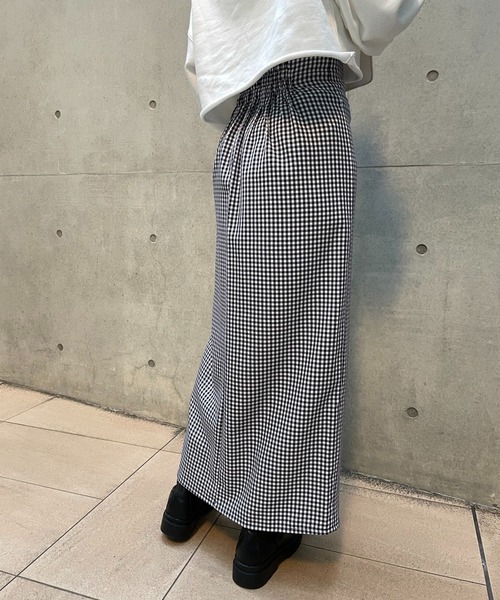 one after another NICE CLAUP（ワンアフターアナザーナイスクラップ）の「Sサイズあり　シンプルスリットタイトスカート（スカート・レディース・ブラック/ベージュ/チェック/ネイビー・SMALL/MEDIUM）」の12枚目の写真