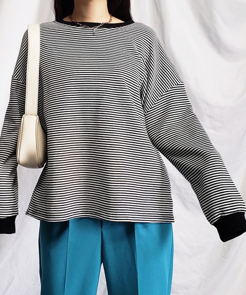 me+em select（ミームセレクト）の「オーバーサイズ配色ボーダープルオーバー（スウェット・レディース・ブラック/ブルー・FREE）」の5枚目の写真