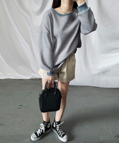 me+em select（ミームセレクト）の「オーバーサイズ配色ボーダープルオーバー（スウェット・レディース・ブラック/ブルー・FREE）」の15枚目の写真