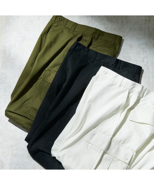WEGO（ウィゴー）の「WEGO/ワイドカーゴパンツ（カーゴパンツ・メンズ・カーキ/ホワイト/ブラック・SMALL/LARGE/MEDIUM）」の4枚目の写真