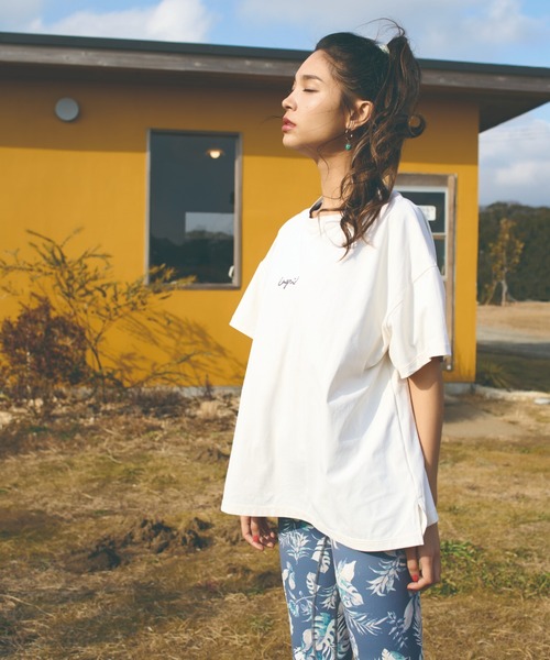 Ungrid（アングリッド）の「【ムラサキスポーツ別注】UNGRID/アングリッド  水陸両用  ルーズシルエットワンポイントロゴTシャツ/ラッシュガードTシャツ   623118（Tシャツ/カットソー・レディース・ホワイト/ブラック/グレイッシュベージュ・M）」の5枚目の写真