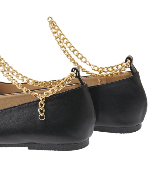 Edit Sheen（エディットシーン）の「【スタイリストプロデュース】チェーン付きフラットシューズ（パンプス・レディース・ブラック/グレイッシュベージュ・23.5cm/22.5cm/24.5cm/22.0cm/24.0cm/23.0cm/21.5cm）」の21枚目の写真