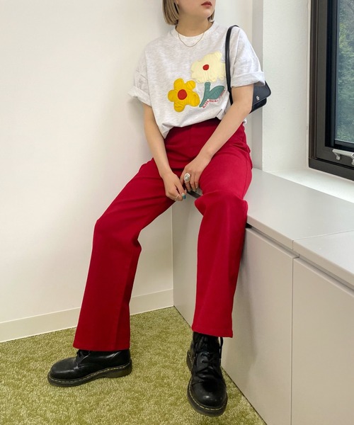 WHO'S WHO gallery（フーズフーギャラリー）の「【BLESS YOU/ブレスユー】フラワーワッペン刺繍TEE（Tシャツ/カットソー・レディース・アッシュグレー/ネイビー/ホワイト/グリーン・FREE）」の11枚目の写真