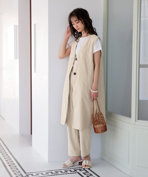 GeeRA(ジーラ)の「ストライプ柄ロングジレ(ベスト・レディース・ベージュ/キャメル・LARGE/MEDIUM)」の5枚目の写真