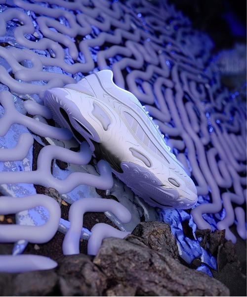 adidas（アディダス）の「Oznova / 厚底スニーカー / アディダス