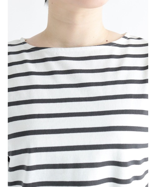 Lugnoncure(ルノンキュール)の「ボーダーTシャツ(Tシャツ/カットソー・レディース・ブルー/グリーン/チャコール・フリ-)」の14枚目の写真