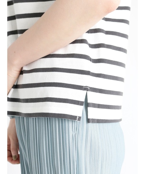 Lugnoncure(ルノンキュール)の「ボーダーTシャツ(Tシャツ/カットソー・レディース・ブルー/グリーン/チャコール・フリ-)」の16枚目の写真
