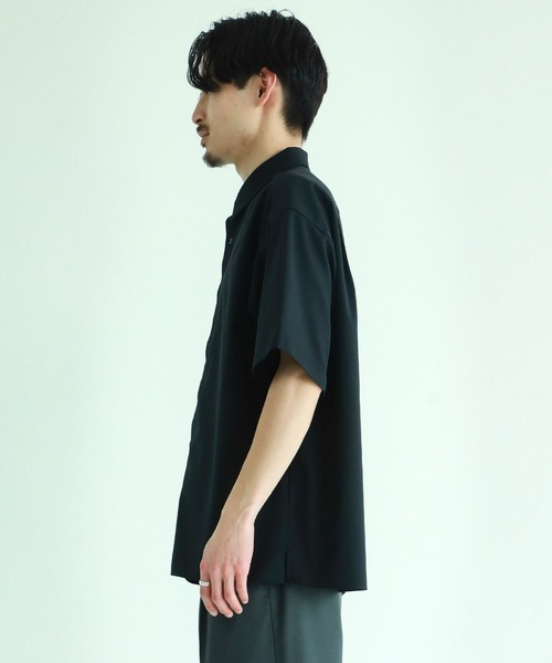 BESPOKE TOKYO(ビスポークトウキョウ)の「TWO SIDED S/S SHIRT(シャツ/ブラウス・メンズ・オフホワイト/ダークグレー/ブラック・1/3/2)」の21枚目の写真