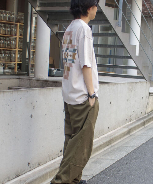 PENDLETON(ペンドルトン)の「【PENDLETON/ペンドルトン】バックプリント ビッグシルエットTシャツ(Tシャツ/カットソー・メンズ・ホワイト/オフホワイト/キナリ/グレー/チャコールグレー/ネイビー・MEDIUM/LARGE)」の10枚目の写真