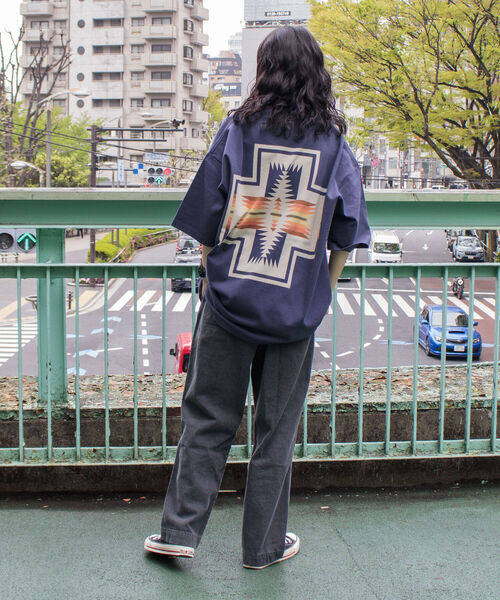 PENDLETON(ペンドルトン)の「【PENDLETON/ペンドルトン】バックプリント ビッグシルエットTシャツ(Tシャツ/カットソー・メンズ・ホワイト/オフホワイト/キナリ/グレー/チャコールグレー/ネイビー・MEDIUM/LARGE)」の19枚目の写真