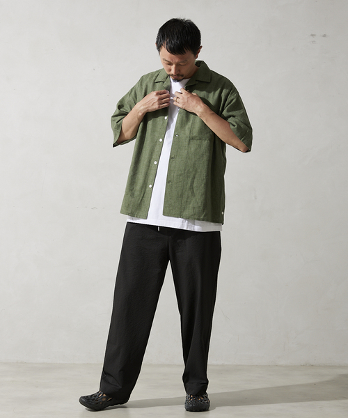 JOURNAL STANDARD relume（ジャーナルスタンダード　レリューム）の「リネンオープンカラーシャツ（シャツ/ブラウス・メンズ・ブラウン/ブラックミックス/グリーン/ブルー系その他・MEDIUM/LARGE）」の5枚目の写真