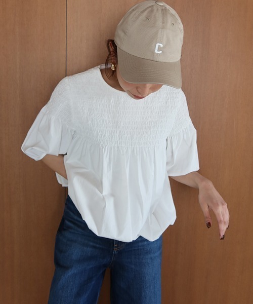 CREDONA（クレドナ）の「シャーリングハーフスリーブBL（シャツ/ブラウス・レディース・ブラック/オフホワイト・FREE）」の11枚目の写真