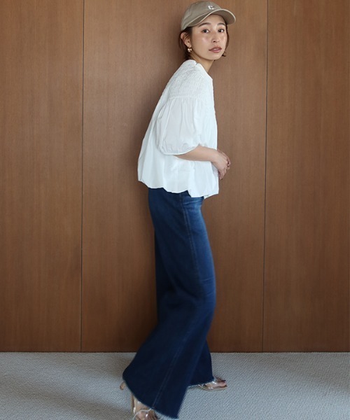 CREDONA（クレドナ）の「シャーリングハーフスリーブBL（シャツ/ブラウス・レディース・ブラック/オフホワイト・FREE）」の9枚目の写真