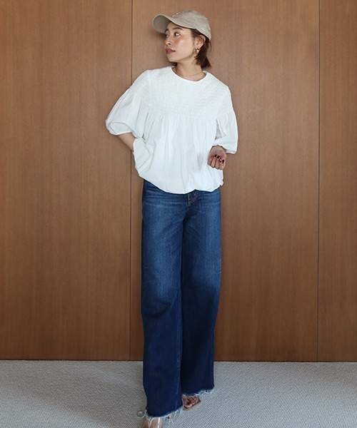 CREDONA（クレドナ）の「シャーリングハーフスリーブBL（シャツ/ブラウス・レディース・ブラック/オフホワイト・FREE）」の3枚目の写真