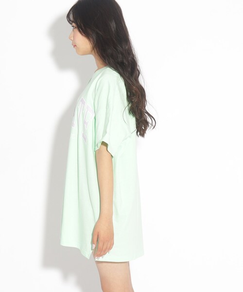 PINK-latte（ピンクラテ）の「◆カレッジロゴBIGTシャツワンピース（ワンピース・キッズ・黄緑系/ブルー/ベビーピンク/オフホワイト/ライトグリーン/ブラック・14/16/15 ）」の14枚目の写真