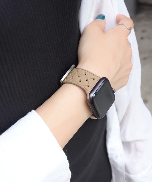 Urban Coral（アーバンコーラル）の「Apple Watch Band / アップルウォッチ バンド くすみカラー編み込みシリコン / Urban Coral（デジタル腕時計・レディース・ライトグレー/パープル/ネイビー/レッド/ミント/ラベンダー/ブルー系その他/パープル系その他/ピンク系その他/オレンジ系その他/ベージュ系その他/ブラウン系その他/グレー系その他/パープル系その他2/グレー/カーキ/ブラック・40mm）」の5枚目の写真