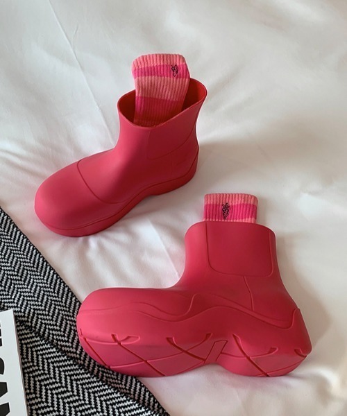 MANGROVE（マングローブ）の「ショートボリュームレインブーツ（レインシューズ・レディース・ブラック/ブラウン/ピンク/グリーン/ライトピンク・SMALL/MEDIUM/LARGE）」の4枚目の写真