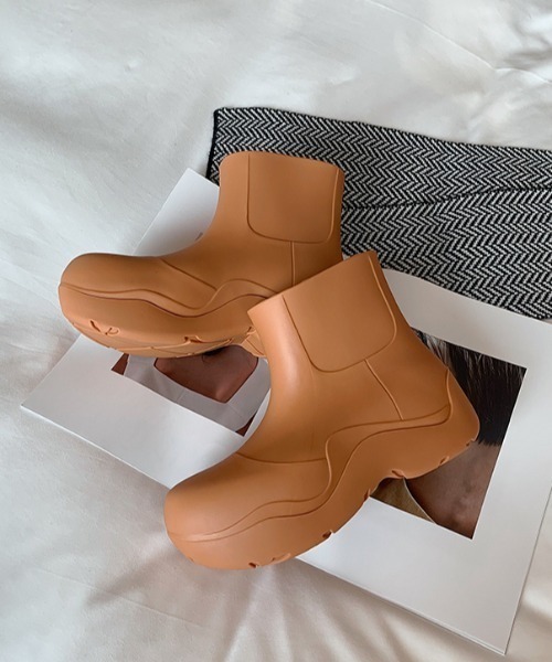 MANGROVE（マングローブ）の「ショートボリュームレインブーツ（レインシューズ・レディース・ブラック/ブラウン/ピンク/グリーン/ライトピンク・SMALL/MEDIUM/LARGE）」の7枚目の写真