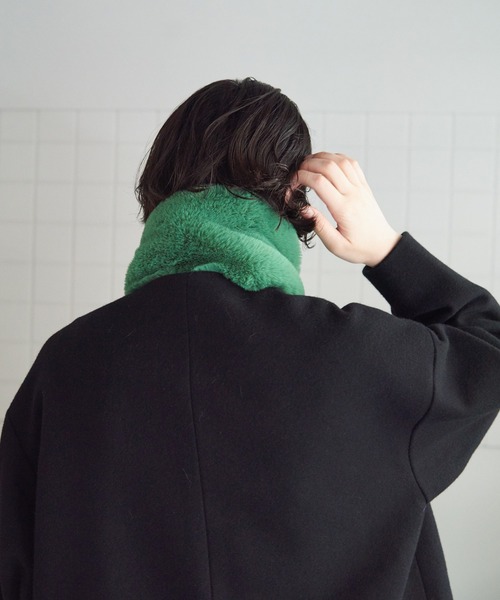 bulle de savon（ビュルデサボン）の「フェイクファー　ribbon tippet（ストール/ショール・レディース・ホワイト/グリーン・FREE）」の12枚目の写真