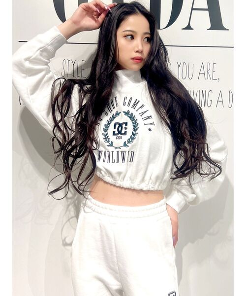 GYDA（ジェイダ）の「GYDA×DC HILLS COLLEGE ハイネックショートスウェットトップス（スウェット・レディース・ブラック/オフホワイト/ダークオレンジ・FREE）」の10枚目の写真