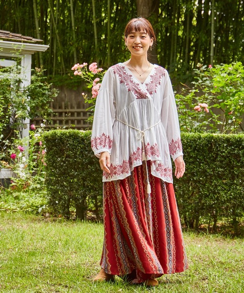 チャイハネ（チャイハネ）の「【チャイハネ】ジプラス刺繍トップス（その他トップス・レディース・グリーン/ブラウン/ホワイト・FREE）」の5枚目の写真