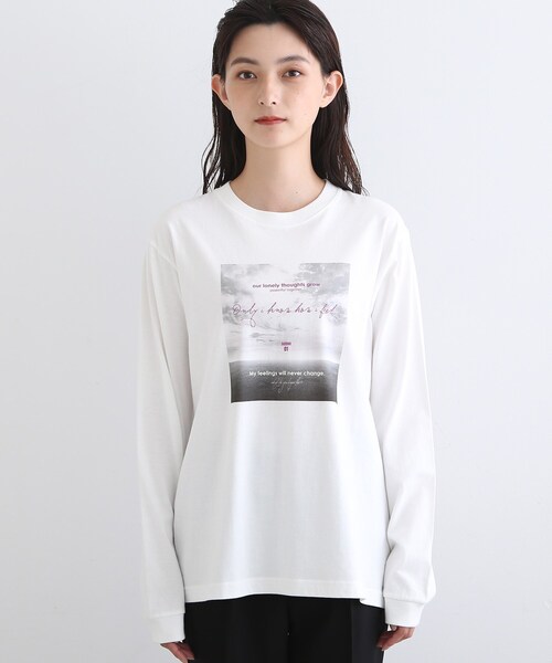 INDIVI(インディヴィ)の「【WORLD for the World】フォトプリント ロングTシャツ(Tシャツ/カットソー・レディース・ホワイト・38/13/05)」の16枚目の写真