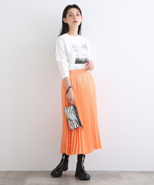 INDIVI(インディヴィ)の「【WORLD for the World】フォトプリント ロングTシャツ(Tシャツ/カットソー・レディース・ホワイト・38/13/05)」の5枚目の写真