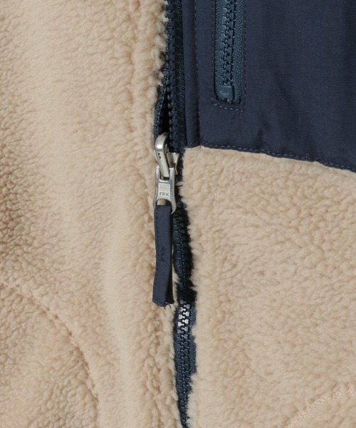 ikka（イッカ）の「【撥水／2WAY】リバーシブルボアフリースブルゾン（ブルゾン・メンズ・ホワイト/チャコールグレー/オリーブ/ベージュ・S/M/L/XL）」の14枚目の写真