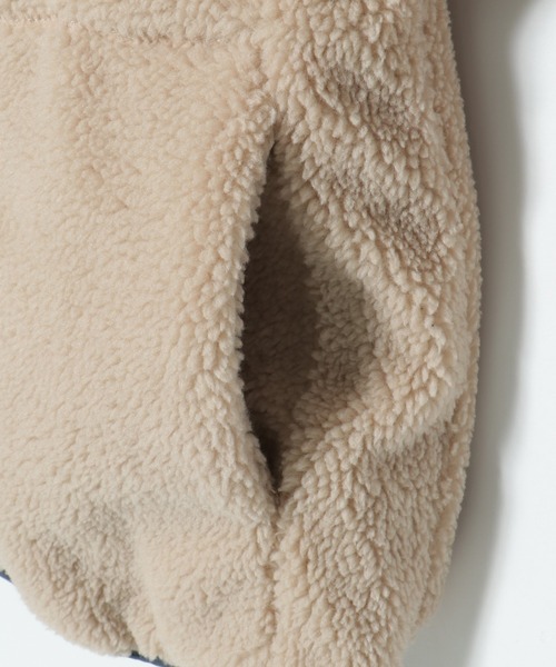 ikka（イッカ）の「【撥水／2WAY】リバーシブルボアフリースブルゾン（ブルゾン・メンズ・ホワイト/チャコールグレー/オリーブ/ベージュ・S/M/L/XL）」の8枚目の写真