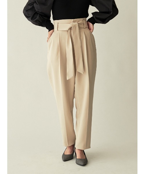 Stylevoice for xxx(スタイルヴォイスフォー)の「ウエストリボン付きハイウエストテーパードパンツ(スラックス・レディース・ブラック/ライトベージュ・SMALL/MEDIUM)」の8枚目の写真