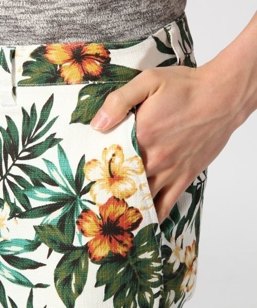 RAGEBLUE(レイジブルー)の「プリペラフラワーショーツ/561752(その他パンツ・メンズ・ホワイト/ブラック/ベージュ・LARGE/MEDIUM)」の11枚目の写真