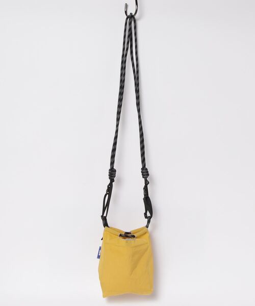 Ball&Chain（ボールアンドチェーン）の「[BALL&CHAIN/ボールアンドチェーン] D.CAT 刺繍デザインナイロンバッグ スモールサイズ（ショルダーバッグ・レディース・マスタード・S）」の2枚目の写真