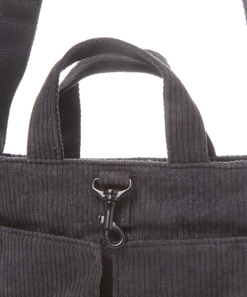 niko and...（ニコアンド）の「コーデュロイヘルメットミニショルダー（ショルダーバッグ・メンズ・チャコール/グリーン/ブラウン・FREE）」の8枚目の写真