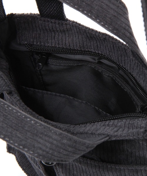 niko and...（ニコアンド）の「コーデュロイヘルメットミニショルダー（ショルダーバッグ・メンズ・チャコール/グリーン/ブラウン・FREE）」の14枚目の写真