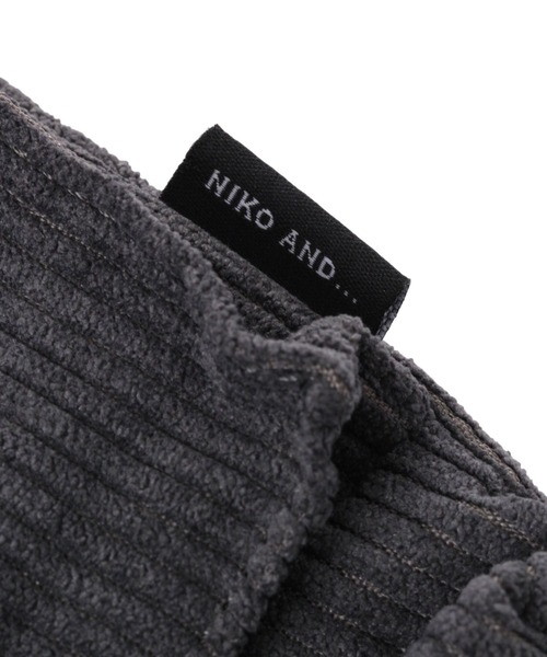 niko and...（ニコアンド）の「コーデュロイヘルメットミニショルダー（ショルダーバッグ・メンズ・チャコール/グリーン/ブラウン・FREE）」の16枚目の写真
