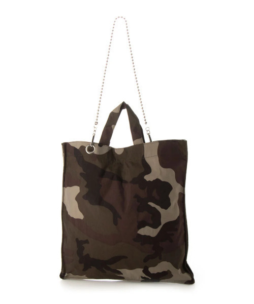 cache cache(カシュ カシュ)の「カシュカシュ cachecache / ボールチェーンショルダー付きトートバッグ(トートバッグ・レディース・ベージュ/ゼブラ/ピンク/レオパード/ブラック/カモフラージュ・FREE)」の6枚目の写真