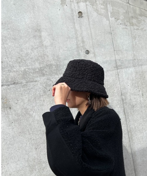 COLOR TOKYO ACCESSORIES（カラートウキョウアクセサリー）の「ファジーバケットハット（ハット・レディース・ベージュ/ブラック・FREE）」の14枚目の写真