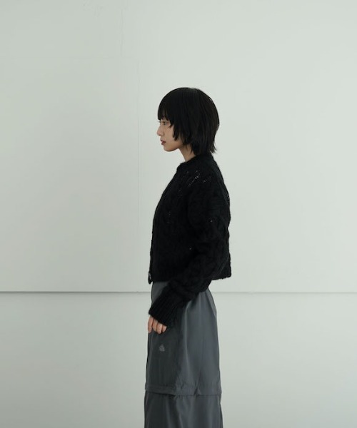 ALLEGE（アレッジ）の「ALLEGE Mohair Short C/D（カーディガン/ボレロ・レディース・グレー・1）」の2枚目の写真