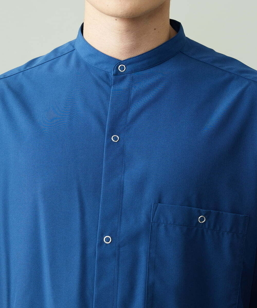 a.v.v(アーヴェヴェ)の「リングドットBIGシャツ(シャツ/ブラウス・メンズ・ブルー/ライトブルー・48/46)」の9枚目の写真