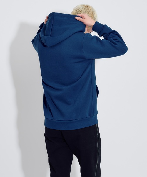FCMM(エフシーエムエム)の「【日本限定アイテム】HALF ZIP HOODIE/ハーフジップフーディー(パーカー・メンズ・グレー/ブラック/ネイビー・LARGE/MEDIUM)」の5枚目の写真