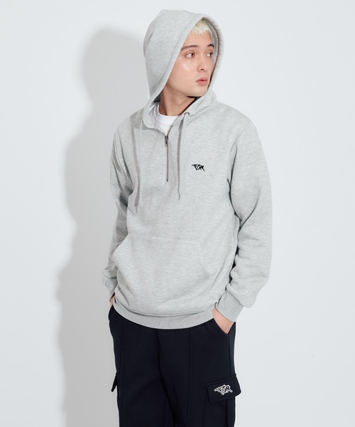 FCMM(エフシーエムエム)の「【日本限定アイテム】HALF ZIP HOODIE/ハーフジップフーディー(パーカー・メンズ・グレー/ブラック/ネイビー・LARGE/MEDIUM)」の6枚目の写真