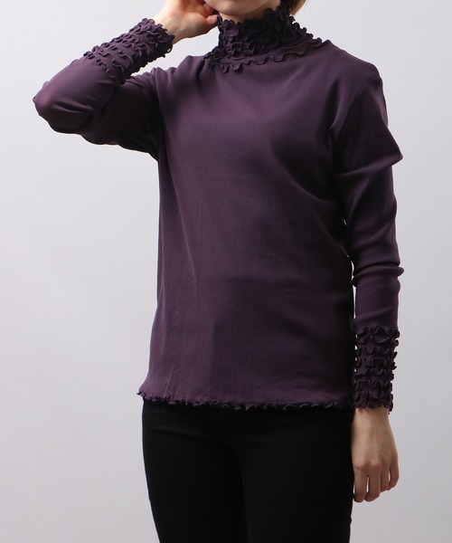 BRODIAEA(ブローディア)の「BRODIAEA 長袖チュールシアートップス 8段メロー(Tシャツ/カットソー・レディース・オフホワイト/カーキ/テラコッタ/シルバーグレー/グリーン/ピンク/マスタード/プラム/チャコール/ベージュ/パープル/ブラック・40)」の9枚目の写真