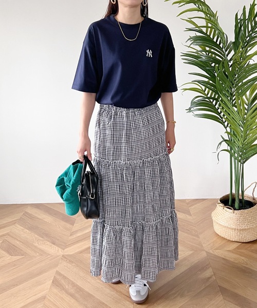 MYMOOD.（マイムード）の「ギンガムチェックティアードマキシスカート（スカート・レディース・ブラック/ブルー・FREE）」の5枚目の写真