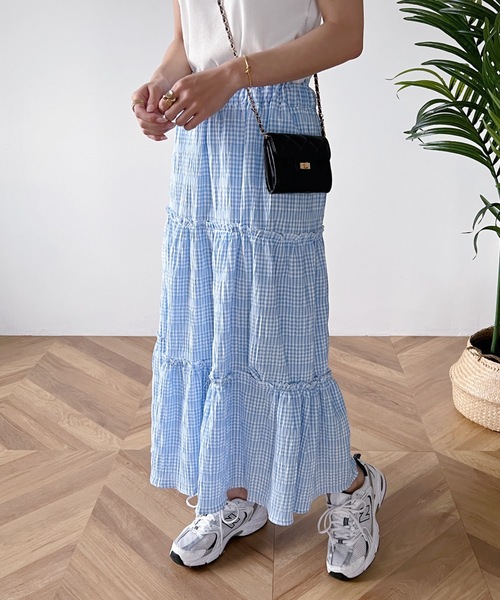 MYMOOD.（マイムード）の「ギンガムチェックティアードマキシスカート（スカート・レディース・ブラック/ブルー・FREE）」の11枚目の写真