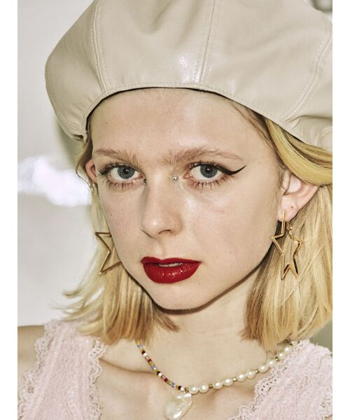 jouetie（ジュエティ）の「スターフープピアス（ピアス（両耳用）・レディース・シルバー/ゴールド・FREE）」の4枚目の写真