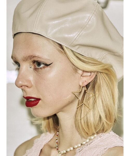 jouetie（ジュエティ）の「スターフープピアス（ピアス（両耳用）・レディース・シルバー/ゴールド・FREE）」の6枚目の写真