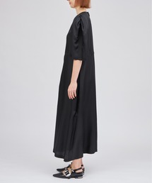 TOGA（トーガ）の「TOGA Cupra satin dress（ワンピース）」 - WEAR