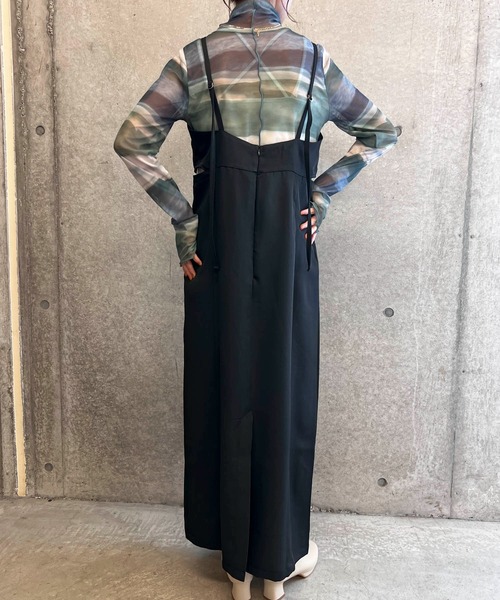 byYOUANCE(バイユアンス)の「カットアウトキャミワンピース(ワンピース・レディース・グレー系その他/ブラック・FREE)」の11枚目の写真