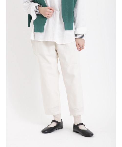 Samansa Mos2（サマンサ モスモス）の「【リンネル5月号掲載アイテム】【UVカット】毎日履きたい楽ちんパンツ（その他パンツ・レディース・ブラック/オフホワイト/ベージュ/キナリ・ﾌﾘ-）」の3枚目の写真