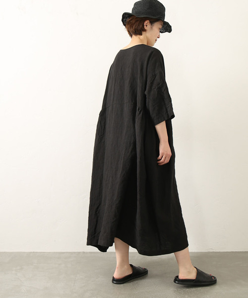 JOURNAL STANDARD LUXE(ジャーナルスタンダード ラックス)の「40リネン Vネックワンピース(ワンピース・レディース・ブルー/ブラック/ホワイト・FREE)」の3枚目の写真